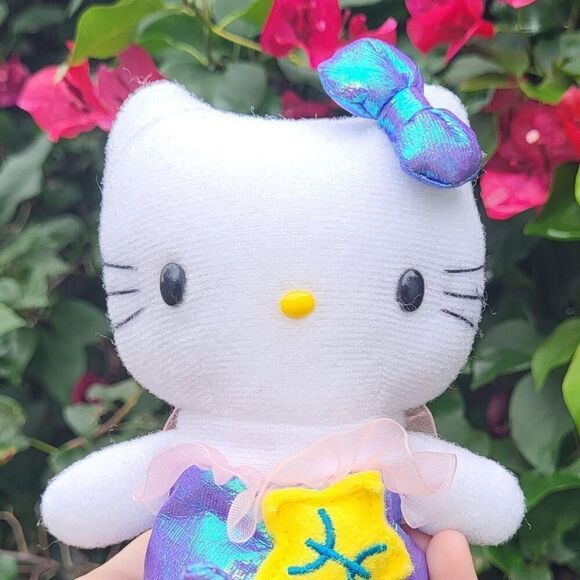 Pisces Hello Kitty Mermaid 2000 Dolls of the Zodiac Collection - Picture 3 of 6